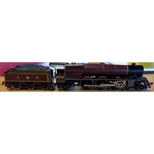 735 - Hornby. OO gauge collection of locomotives, generally excellent in very good boxes, including R2327 ... 