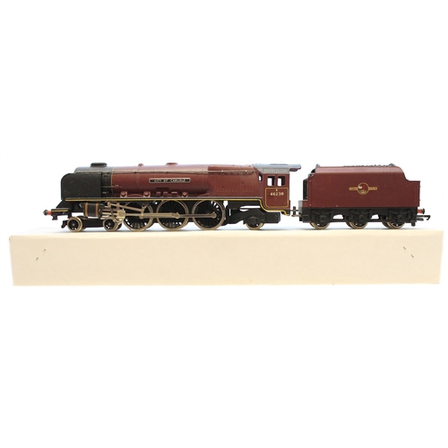 794 - Wrenn. W2226A OO gauge BR 'Duchess' Class 8P 4-6-2 'City of Carlisle' 46238 locomotive with tender, ... 