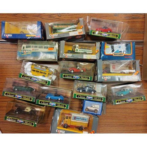 323 - Corgi. Collection of cars, vans, trucks etc. generally very good/near mint in mostly good/very good ... 