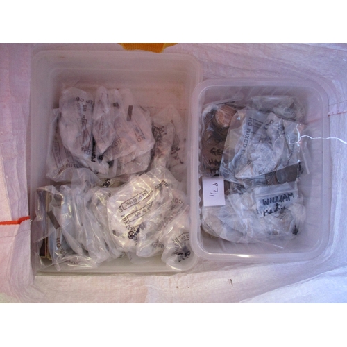 236 - 20th century accumulation in tubs, useful silver content. (B)