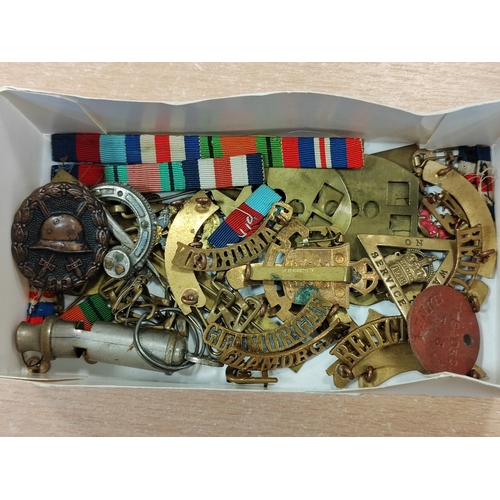 30 - Medal range in mixed condition with WWII 1939-45, France and Germany Stars, Defence Medal, War Medal... 