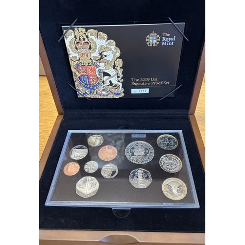 504A - 2009 'The Executive Proof set' in Royal Mint box, including 2009 Kew Gardens commemorative 50p. (½B)