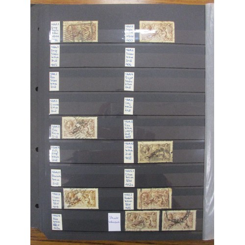 251 - KGV M/U coln in one volume, incl 1912-24 set mostly U with many dupl, 1918-19 Seahorses set U, and 1... 