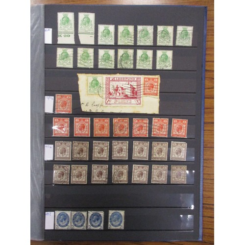 251 - KGV M/U coln in one volume, incl 1912-24 set mostly U with many dupl, 1918-19 Seahorses set U, and 1... 