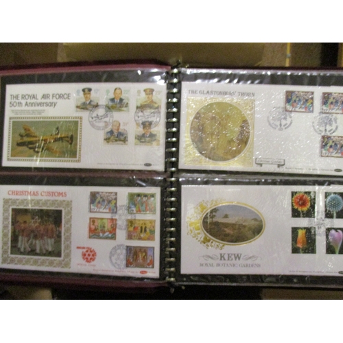 309 - A coln of mainly Benhams covers (qty. approx. 250) with range of silks from approx. 1979-2003 in 13 ... 