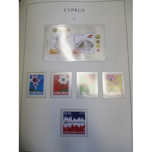 116 - Cyprus. QV-QEII mint coln in 2 Lighthouse hingeless albums (without slipcases), with QV small seln u... 