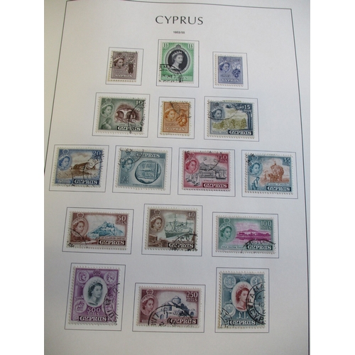 117 - Cyprus. QV-QEII U/FU coln in Lighthouse album, and on stockleaves. Album appears fairly complete fro... 