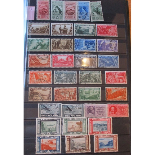 193 - Italy. Early to modern M/U coln in 5 stockbooks, incl 1910 Plebiscite pair M (with light overall gum... 