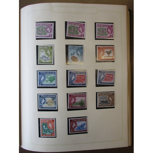 41 - QEII BC M/U collection in 19 SG Simplex albums and a few loose leaves, with strength in 1960s-1970s ... 