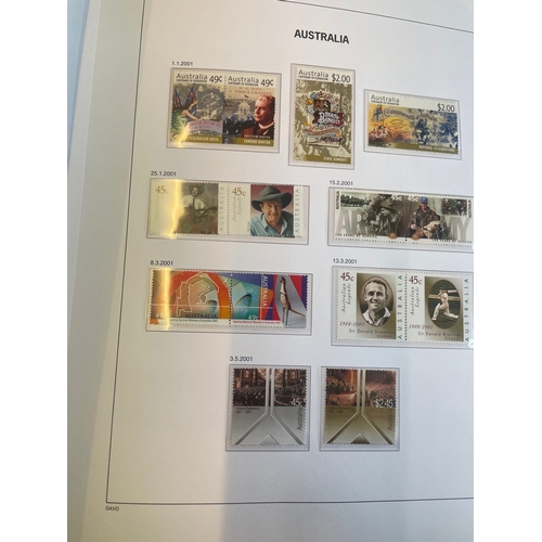 94 - Australia. M/UM coln in 5 SG Davo albums with slipcases with sets and issues ranging 1952-2017 incl ... 