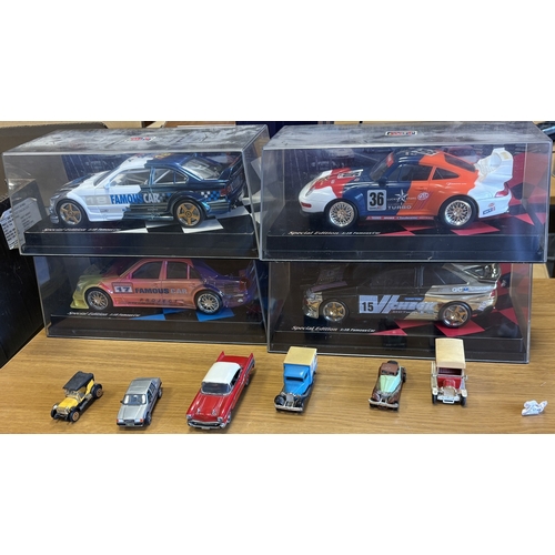 165 - Collection of different scale model vehicles, mostly in boxes, generally excellent in very good boxe... 