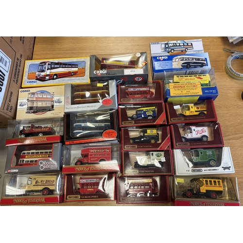 204 - Collection of mostly 1:43 scale model vehicles, generally near mint in excellent boxes, including Mo... 