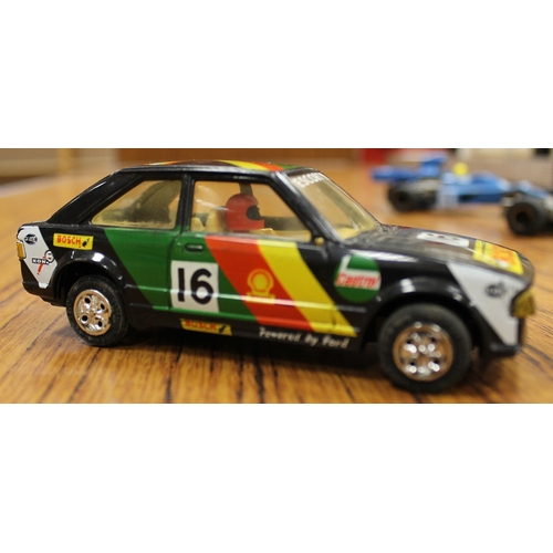 207 - Range of die cast model vehicles of different scales, generally mint in excellent boxes, including M... 