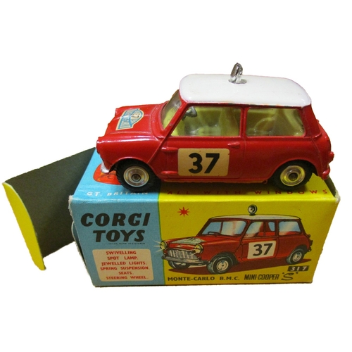 226 - Corgi. Collection with Mini Cooper 'S' ' Monte Carlo 1965' red body, white roof, yellow interior, RN... 