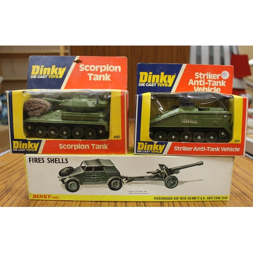 255 - Dinky. Collection of military vehicles with Military Hovercraft No 281, Austin Para-Moke No 601 (1) ... 