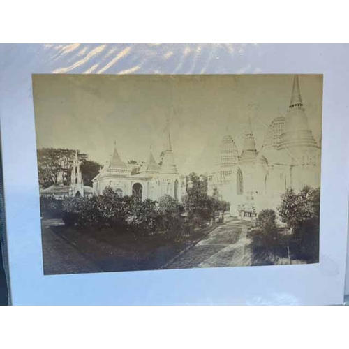 50 - Misc. coln. in a binder with good range of Thailand incl. general views, native life, temples etc. p... 