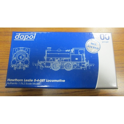 519 - Dapol. OO gauge DCC fitted 4S-024-007D Hawthorne Leslie 0-4-0ST 'Spider' black locomotive, mint in n... 