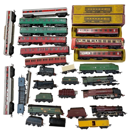 612 - Hornby. Tri-ang collection of locomotives, coaches, wagons, track etc. generally good to very good, ... 