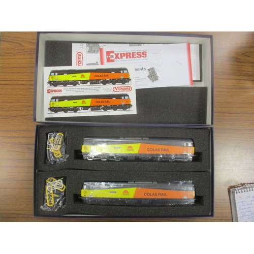 706 - ViTrains. OO gauge V2083/5 Colas Rail twin pack exclusive to Rail Express, with Class 47/7 Co-Co 477... 