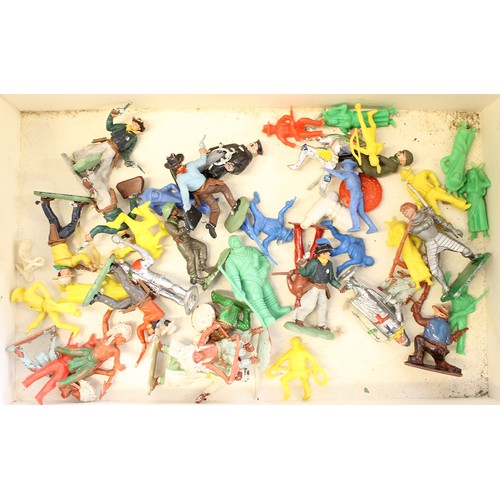 127 - Collection of model soldiers, unboxed and boxed, generally very good in fair boxes where avaliable, ... 