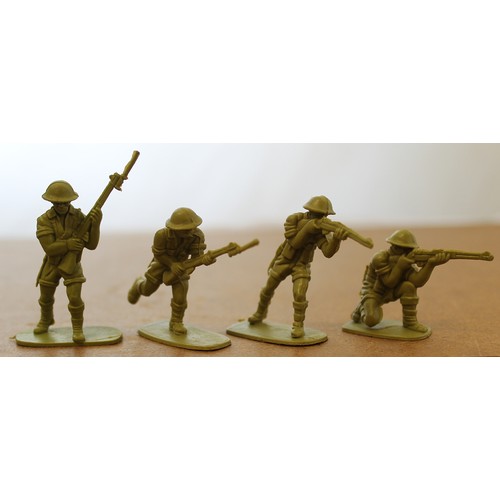 127 - Collection of model soldiers, unboxed and boxed, generally very good in fair boxes where avaliable, ... 