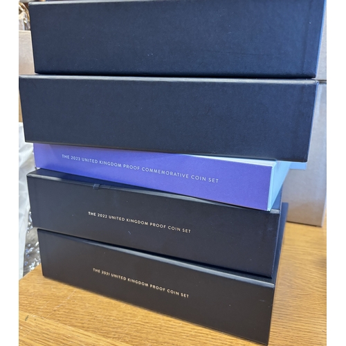 408 - Collection including proof cased sets FDC 2021-2025, boxed CuNi proof FDC with Guernsey 2022 platinu... 