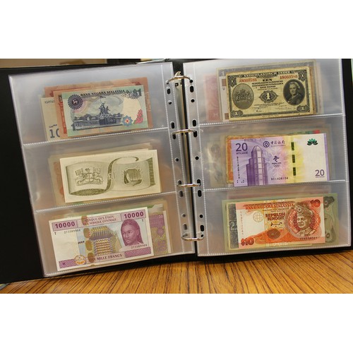 114 - Collection in albums with ranges from Argentina, Canada, India, Kenya, Norway, Malaysia, Paraguay, S... 