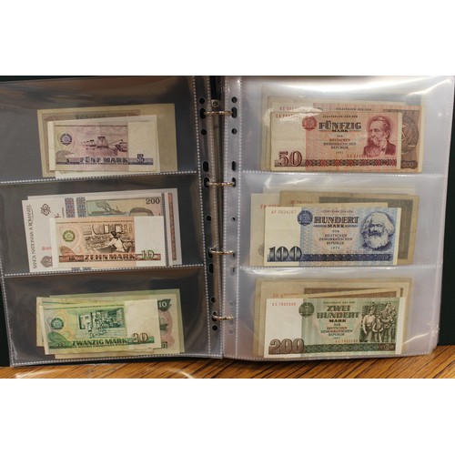 112 - Collection in 5 albums with ranges from Berlin, Finland, Guinee, New Zealand, Poland, Romania, Strai... 