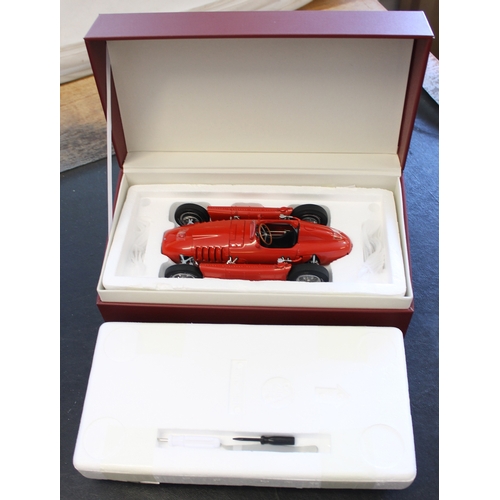 Modèle réduit Lancia - F1 D50 Ferrari 1954 - Rouge 1/18 | Cmc