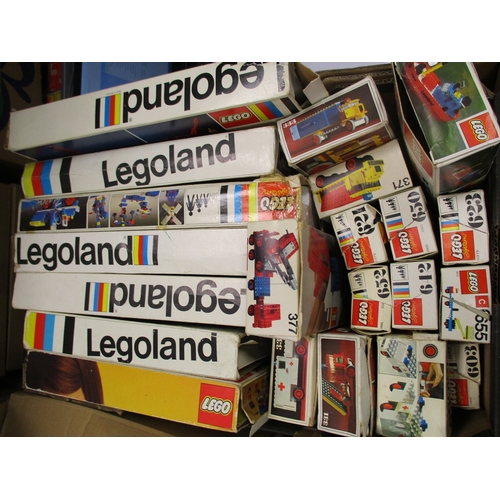 138 - Lego. Collection including boxed Robotics Invention System plus vehicle sets No 263, 354, 357, 360, ... 