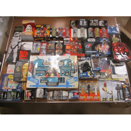 147 - Star Wars. Accumulation of various collectables, generally very good to near mint with majority of i... 