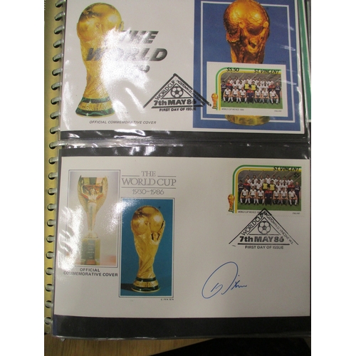 19 - Collection in albums and sleeves with Phillips silks including City Arms, Heraldic Series, Regimenta... 