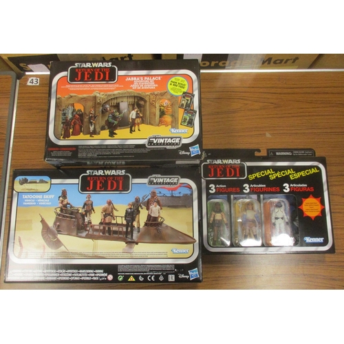 216 - Star Wars. Hasbro. The Vintage Collection Return of the Jedi range, generally mint in near mint boxe... 