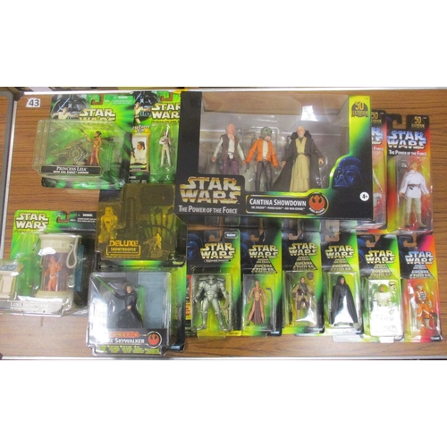 224 - Star Wars. Kenner/Hasbro. Collection of Power of the Force/Power of the Jedi figures and packs, gene... 
