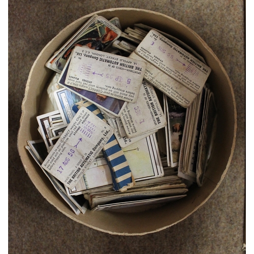 28 - Collection of mostly loose cards in packs, generally very good with ranges of Ogdens Guinea Golds, L... 