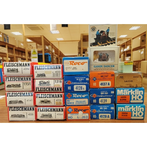 451 - Collection of locomotives generally excellent to mint in mostly good to very good boxes with Fleisch... 