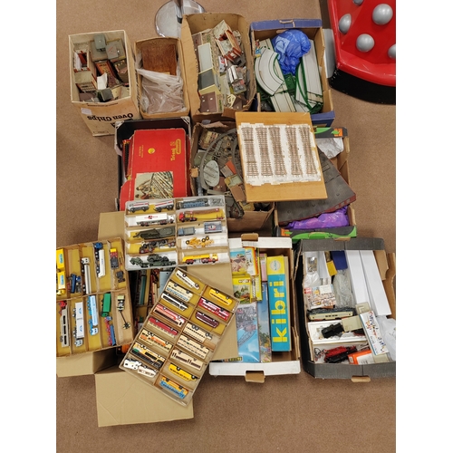 453 - Collection of cars, trucks, coaches, wagons, buildings etc. generally fair to very good with ranges ... 