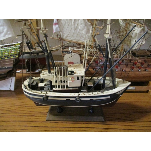 135 - Accumulation with die cast, including ranges from Corgi, Dinky, Lledo and Matchbox, scratch/ kit Bui... 