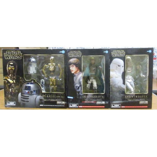 156 - Star Wars. ARTFX. Range of unassembled 1/7 scale kits from the Star Wars Saga Series, generally mint... 