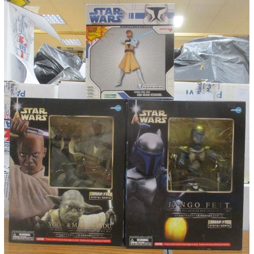158 - Star Wars. ARTFX. Range of unassembled 1/7 scale kits, generally mint in excellent to near mint boxe... 