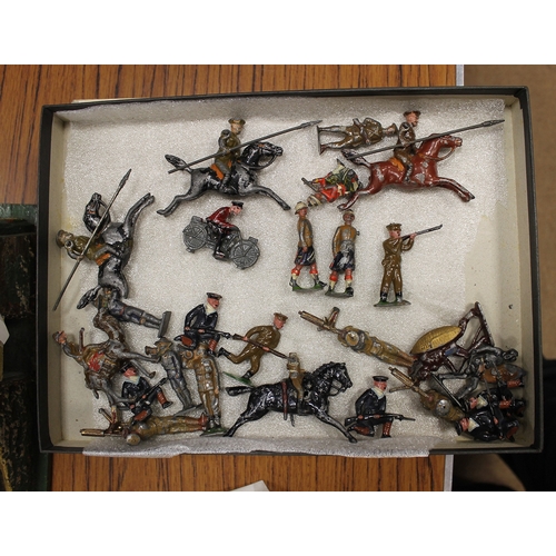 261 - Collection of unnamed metal soldiers, generally very good, including ranges of American Old West, Bo... 