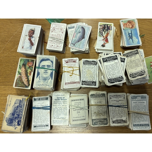 27 - Collection of mostly loose part and full sets, generally very  good, including ranges of Churchman, ... 