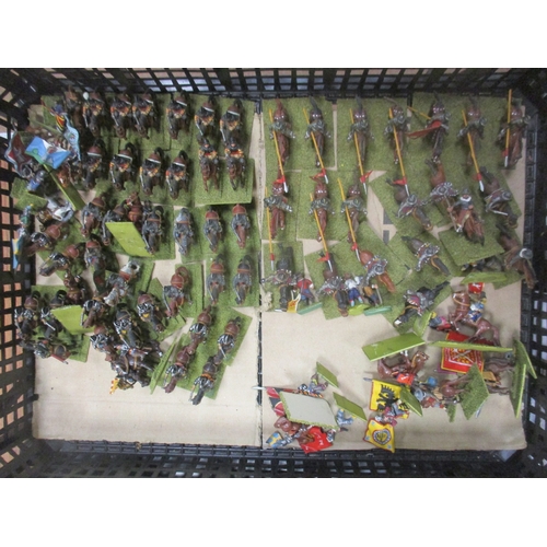 277 - Large accumulation of wargaming figures of mixed scales, majority metal, generally very good to exce... 