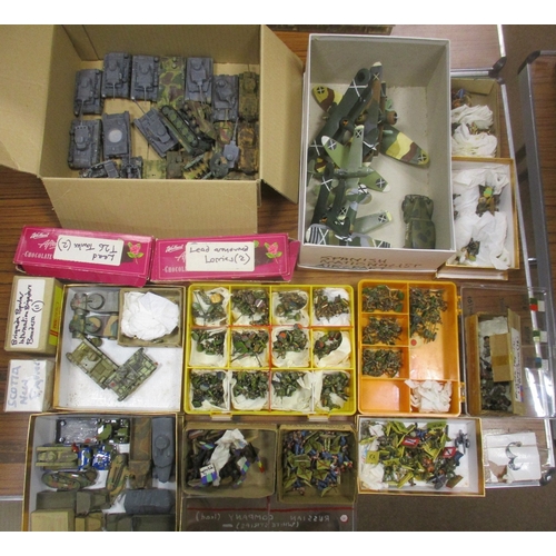 282 - Large accumulation of 20-25mm wargaming figures, generally very good to excellent, painted to a very... 