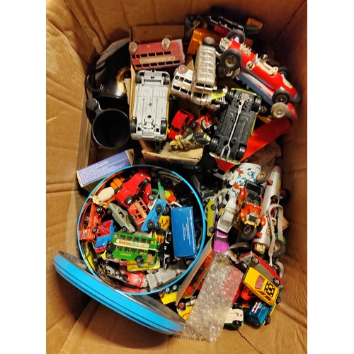 288A - Collection of unboxed cars, vans, trucks etc. mostly Matchbox with ranges from Corgi, Tri-ang etc., ... 