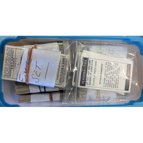 6 - Collection of mostly loose part and full sets, generally very  good, including ranges of Churchman, ... 