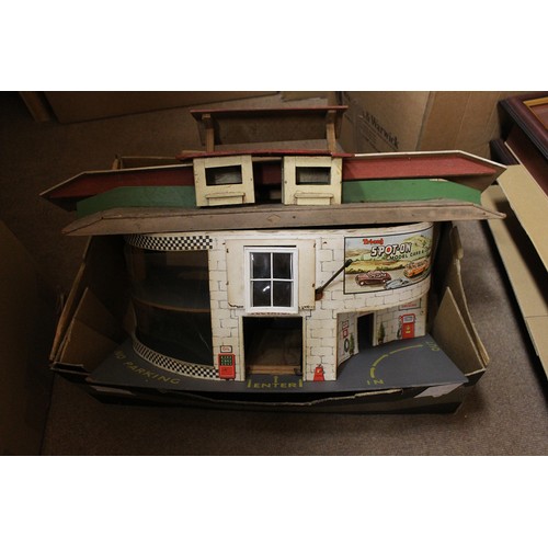 288A - Collection of unboxed cars, vans, trucks etc. mostly Matchbox with ranges from Corgi, Tri-ang etc., ... 