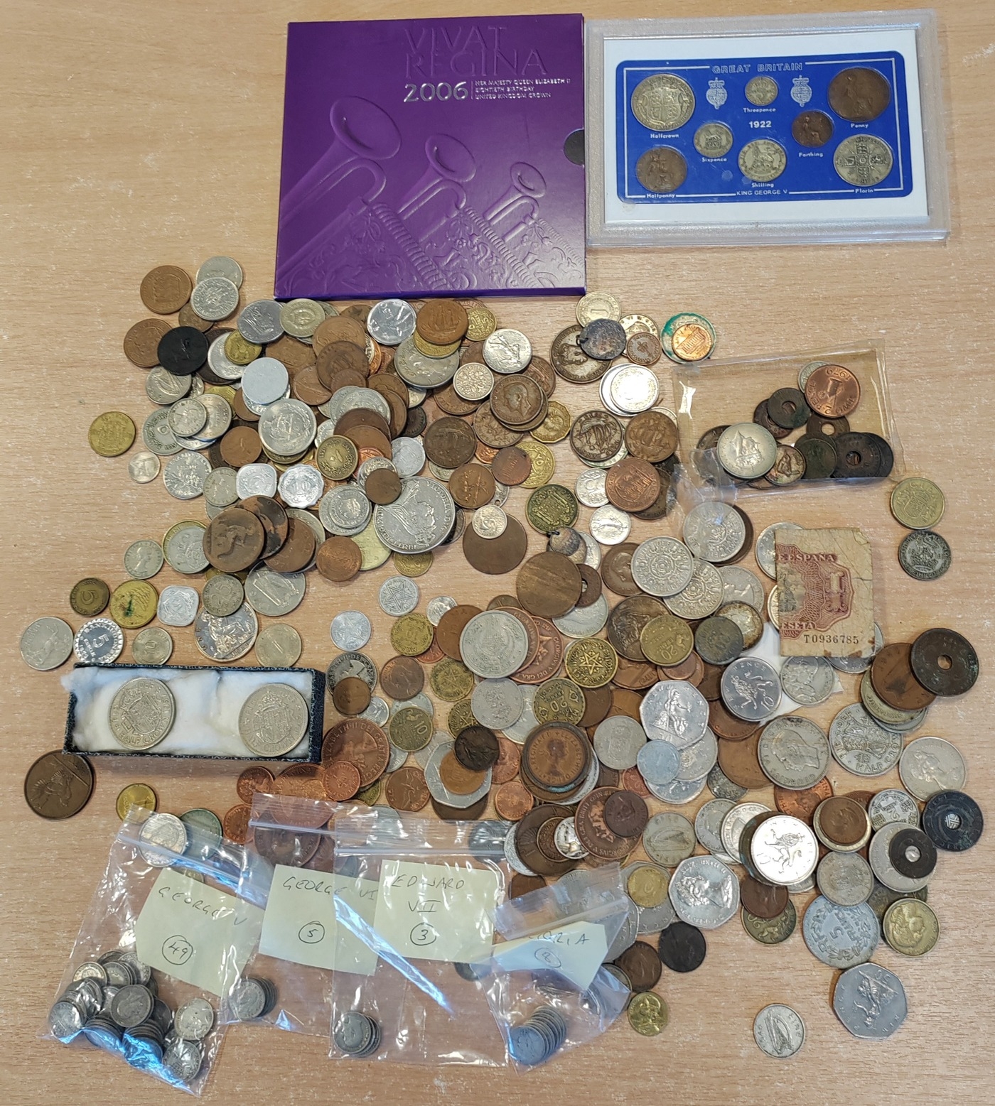 Early Issue 1oz silver coins encased in PCGS plastic grading cases with ...