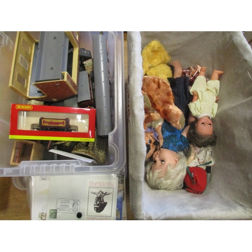 Collection generally good including ranges from Solido and Somerville ...