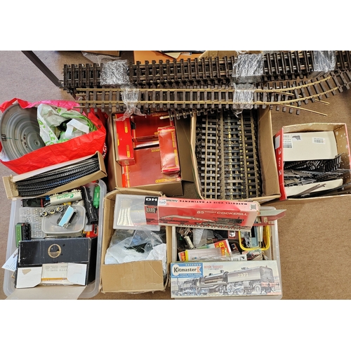 Collection generally very good to excellent, mix of boxed and unboxed ...